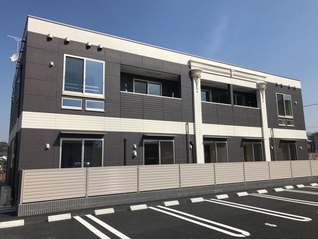 サンミラージュの駐車場