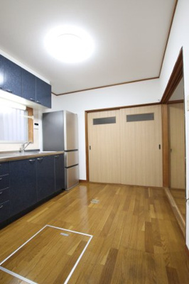 【居間・リビング】 | 楠町西貸家