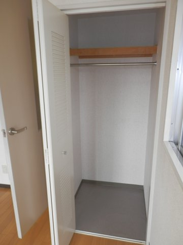 大阪市城東区野江４丁目の賃貸マンションの収納