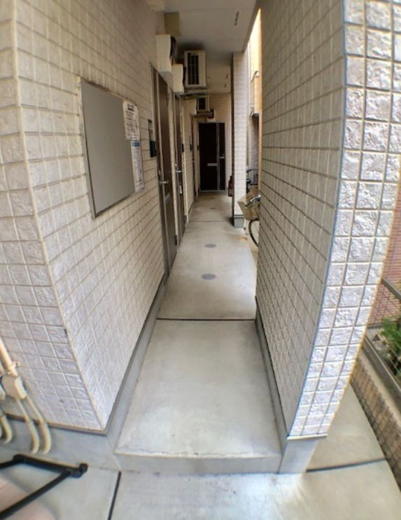 グリーンビュー西日暮里のエントランス