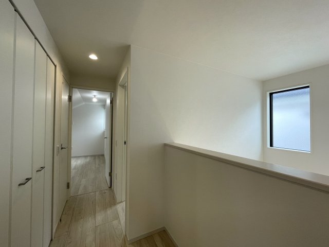 騒がしい環境がキライな方へ。間違いなき静かすぎて草な『保土ケ谷区川島町』新築戸建の内装|過ごしやすい室内です