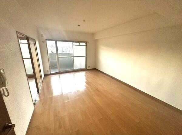 スカイハイツ平針の居間・リビング