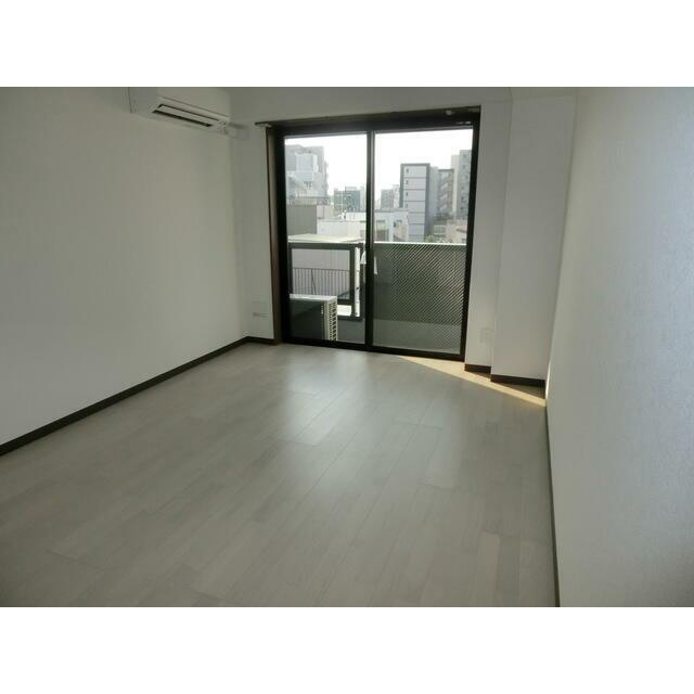 レッドウィングの居間・リビング