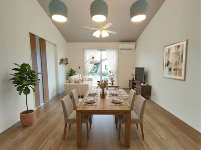 【居間・リビング】 | 一万城町 2,680万円