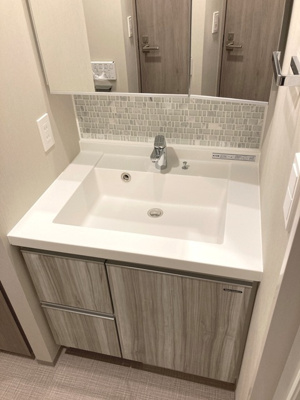 【洗面所】 | ラティエラ武蔵小杉 | ※写真は同タイプ住戸です。