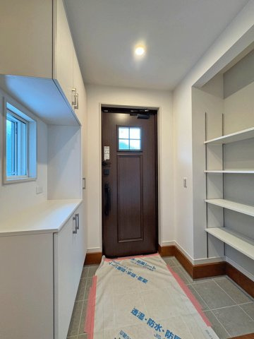 仙台市宮城野区岩切字畑中の玄関