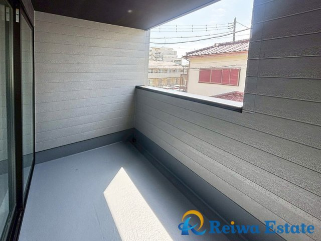 新築戸建　茅ヶ崎市松尾のバルコニー|雨が降っても安心のインナーバルコニー。