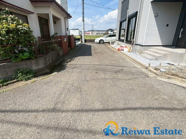 新築戸建　茅ヶ崎市松尾の前面道路含む現地写真|周辺は閑静な住宅街で子育て世帯にオススメ☆彡