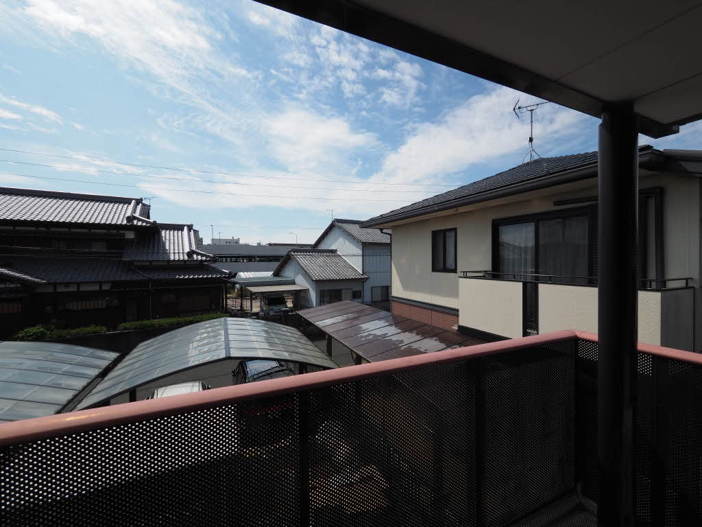 サンクチュアリー久留米Ⅲのバルコニー|お洗濯にも便利なバルコニー付き