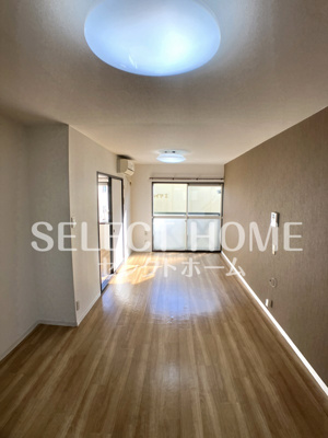 【居間・リビング】 | ライトハイツH棟 | 同型タイプゆったりとした居間です