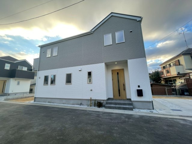 横浜市戸塚区原宿5丁目　新築戸建【仲介手数料無料】カースペース2台の外観