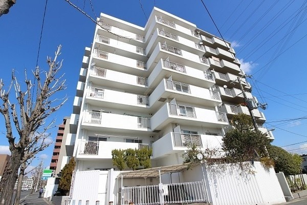 エムアンドエッチ第3の外観