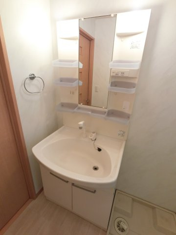 カンパーニュ Cの独立洗面台