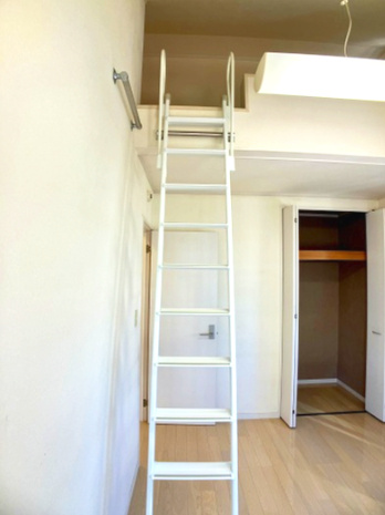 松山市保免上１丁目の収納