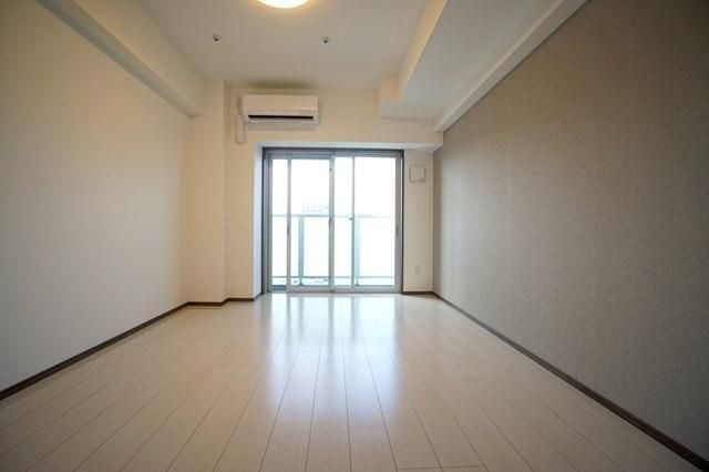 ジェノヴィア南千住Ⅳスカイガーデンの居間・リビング