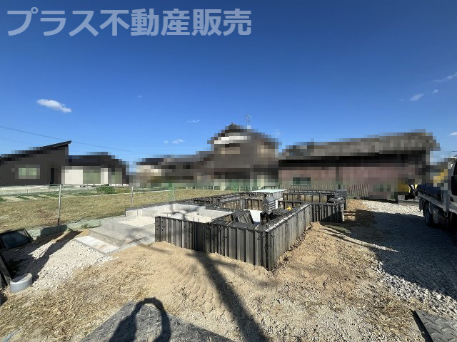 【外観】 | 福岡市西区太郎丸2丁目1期　1号棟（全2棟）【仲介手数料無料・0円】 | 現地写真。プラス不動産販売なら、現場の全ての棟をまとめてご見学頂けます。