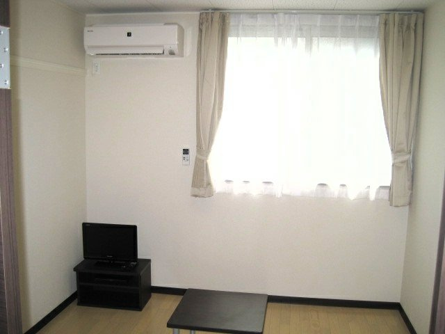 レオネクスト北野コートの居間・リビング|フローリングのお部屋