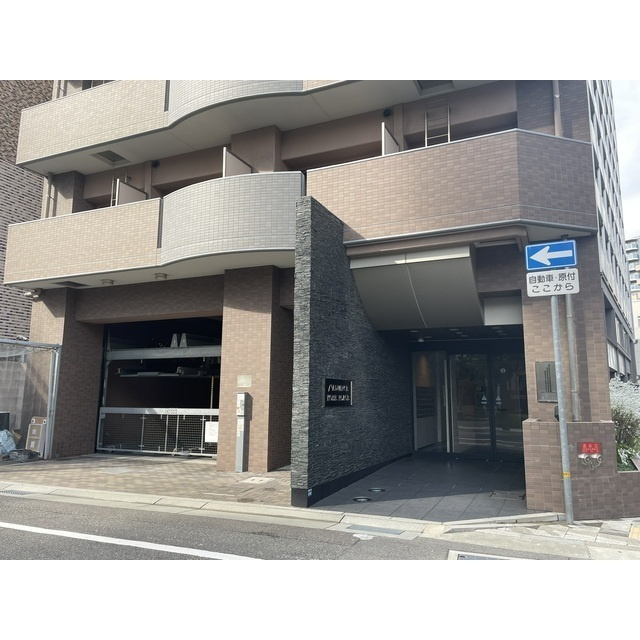 アドバンス神戸プラージュのエントランス|落ち着いたエントランスです