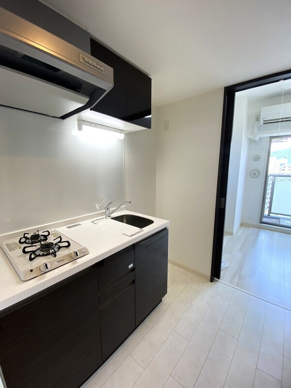 エステムコート神戸元町ヒルズのキッチン|お料理しやすいキッチンです