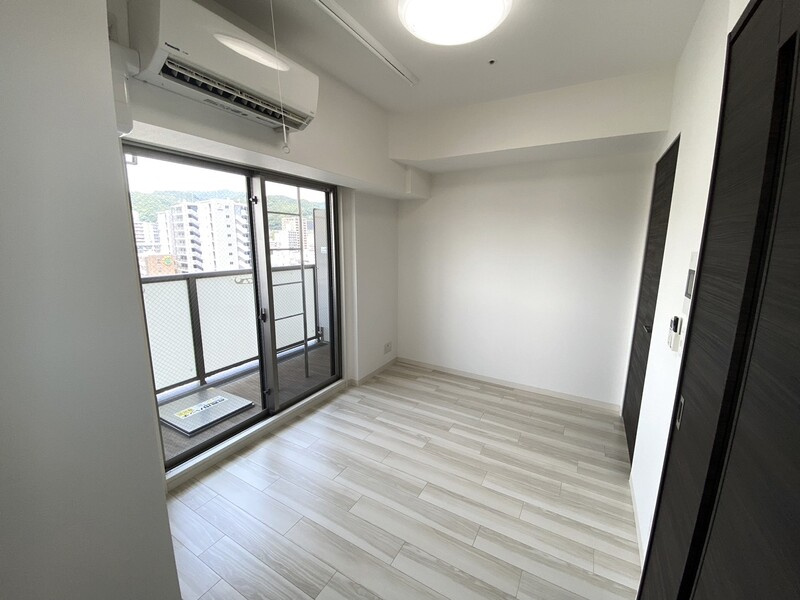 エステムコート神戸元町ヒルズの居間・リビング|使いやすい居間です