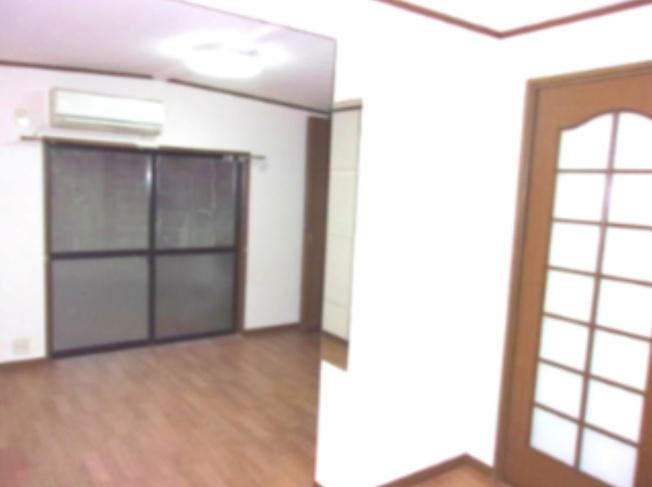 【居間・リビング】 | 塩屋町４丁目　中古戸建　収益