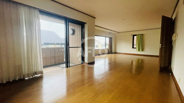 パレス帝塚山(晴明丘南小学校区)の居間・リビング|パレス帝塚山　リビング