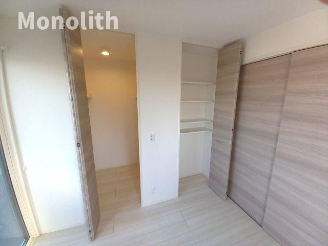 プルーニャの内装