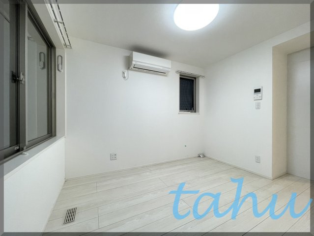 北区岸町１丁目のアパートの寝室