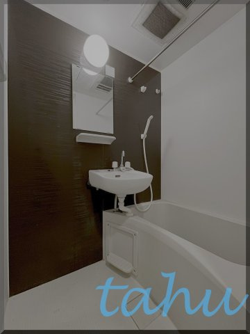 北区岸町１丁目のアパートの浴室