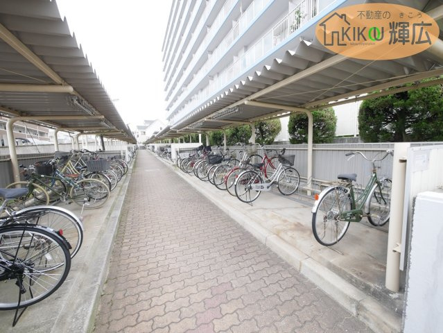 ローズヴィラ東加古川　7階の駐輪場