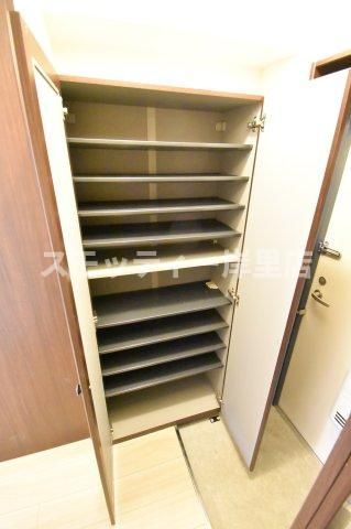 グランメゾン御崎の収納|大きなものも収納できそうです