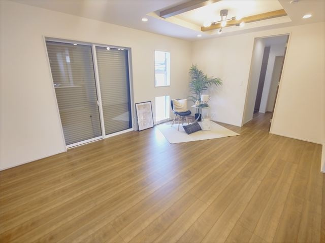【居間・リビング】の画像