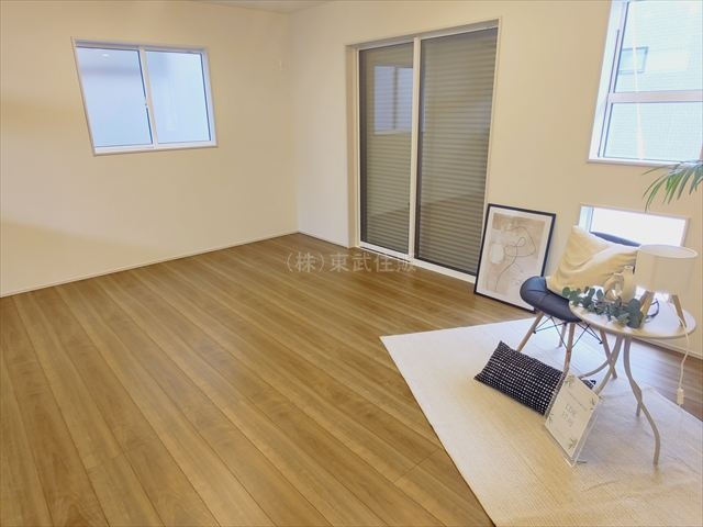 【居間・リビング】の画像