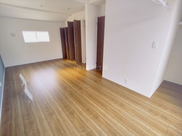 【寝室】の画像