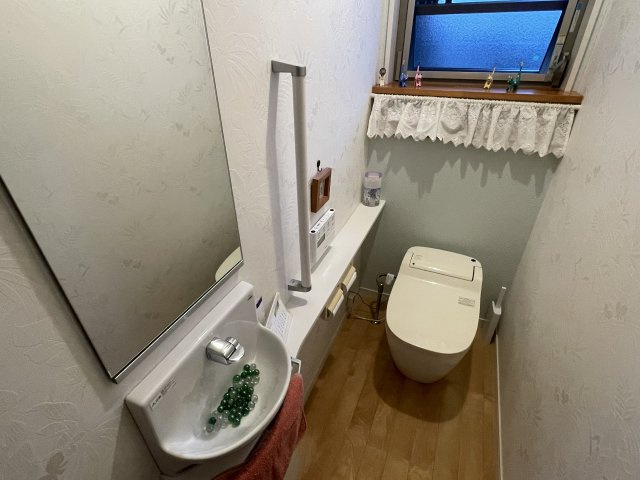 山鹿市小群土地建物のトイレ