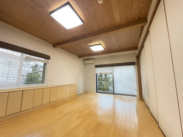 山鹿市小群土地建物の居間・リビング
