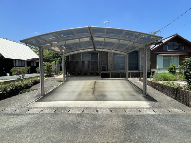 山鹿市小群土地建物の駐車場