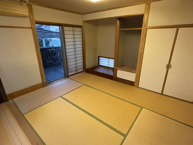 山鹿市小群土地建物の和室