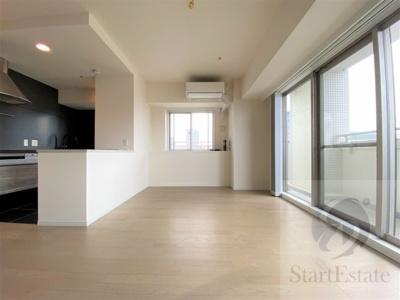 【居間・リビング】 | ジーニス大阪WEST | 使いやすいリビングです