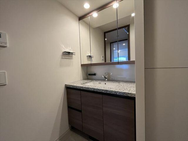 プラウドタワー小岩フロントの洗面所|キッチン