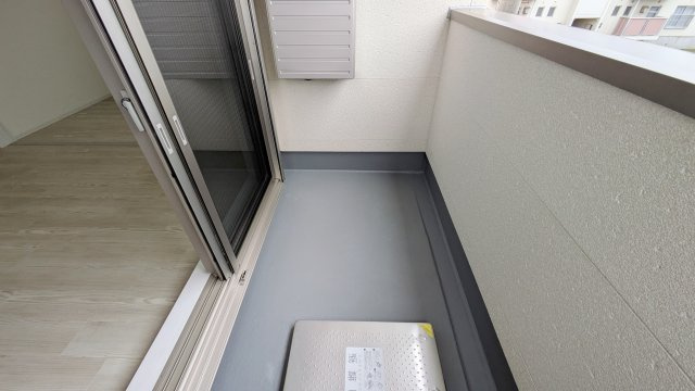 【バルコニー】