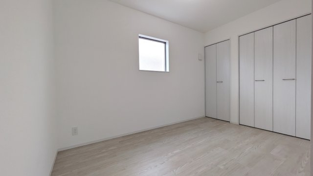 【寝室】