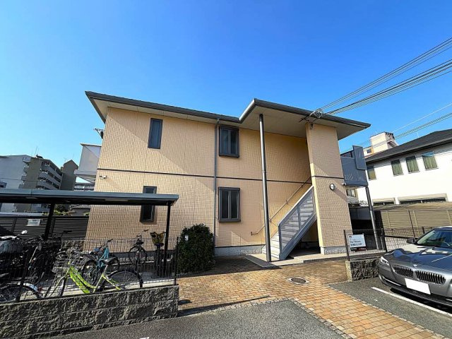 ジュネスコート