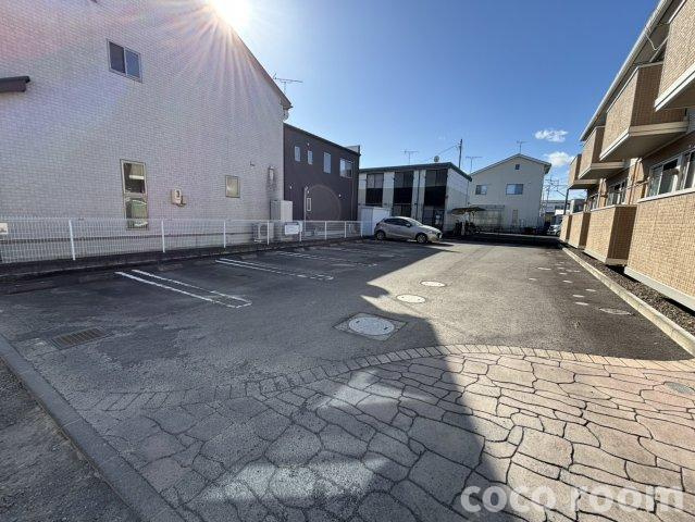 マーレカーサの駐車場