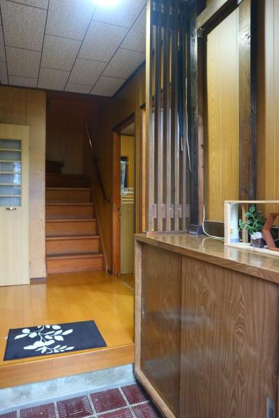 中古住宅　牛牧　の玄関