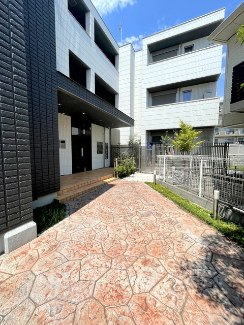 Ｗｈｉｔｅ　Ｌｉｂｒａのエントランス