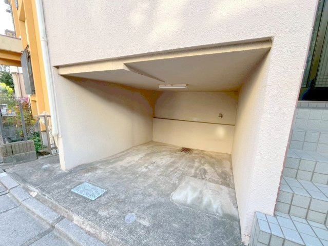 荻窪三丁目戸建の駐車場|★無料で使える軽自動車用駐車場★