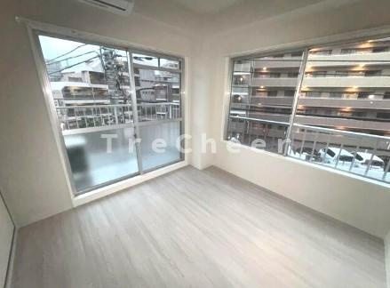 グランドコーポの居間・リビング