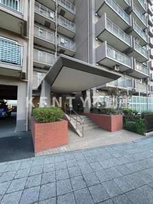 【エントランス】 | メガロン御殿山 | エントランスです