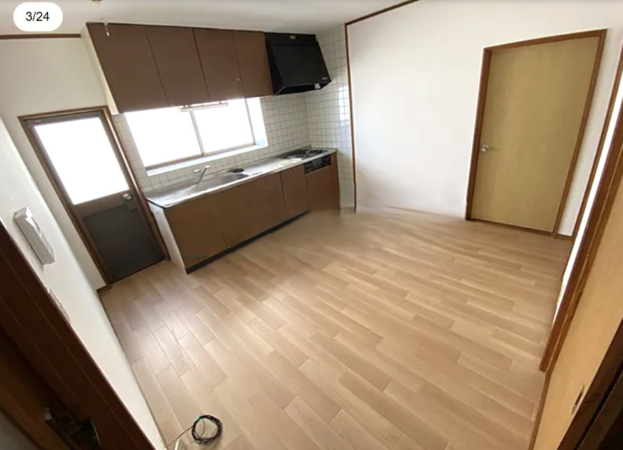 レジデンスひかり【キャッシュバック対象】の居間・リビング|ゆったりとしたリビングです